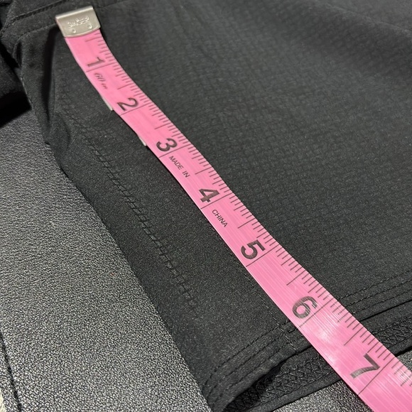 Hurley Training Shorts, hip pockets,elastic waist drawcord,boot camp block logo - Picture 6 of 10